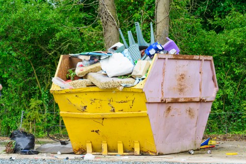 Business waste removal services in Hendon