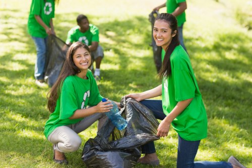 Eco-friendly waste removal during flat clearance